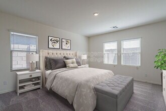 6532 W Magdalena Ln in Phoenix, AZ - Building Photo - Building Photo