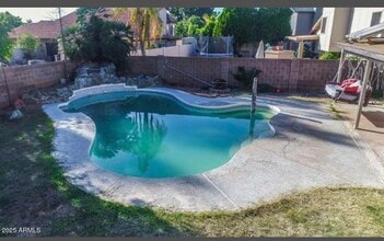 5533 W Christy Dr in Glendale, AZ - Building Photo - Building Photo