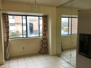905 Edison Glen Ter, Unit 905 in Edison, NJ - Building Photo - Building Photo