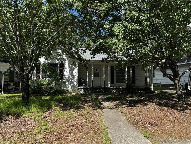 102 Chitwood St in Hot Springs, AR - Building Photo - Building Photo