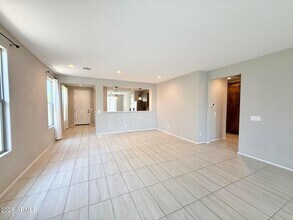 7043 W Maya Way in Peoria, AZ - Building Photo - Building Photo