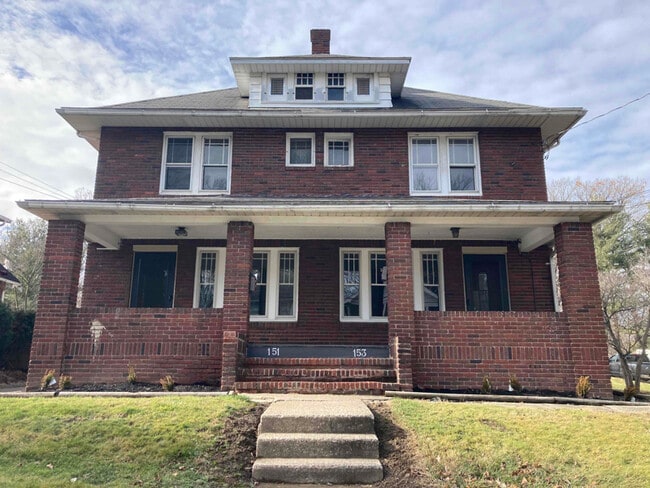 153 Western Ave