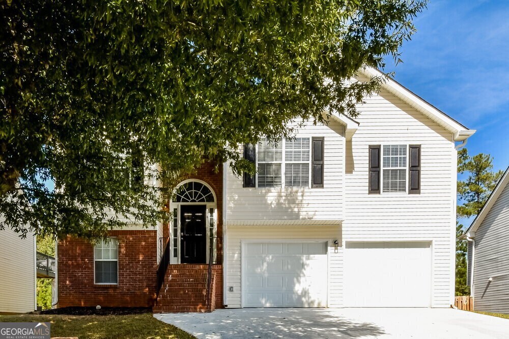 11752 Spring Lake Way in Fayetteville, GA - Building Photo
