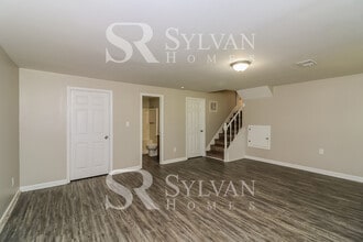 16 W Eli Dr in Carrollton, GA - Building Photo - Building Photo