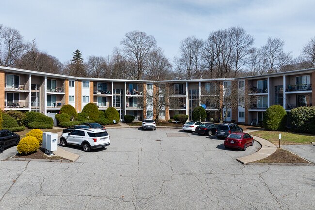 243-249 Park St in North Attleboro, MA - Foto de edificio - Building Photo