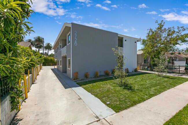 2726 Alsace Ave in Los Angeles, CA - Building Photo - Building Photo