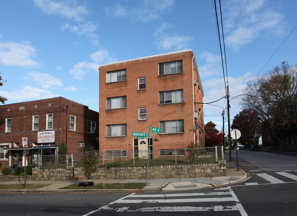 4340 Sheriff Rd NE in Washington, DC - Building Photo