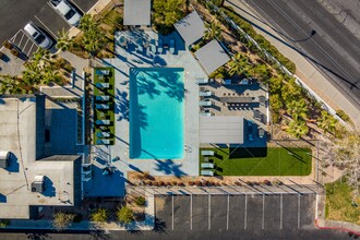 Tides on Mountain Vista in Las Vegas, NV - Foto de edificio - Building Photo