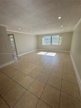 5420 Hollywood Blvd-Unit -103 in Hollywood, FL - Building Photo - Building Photo