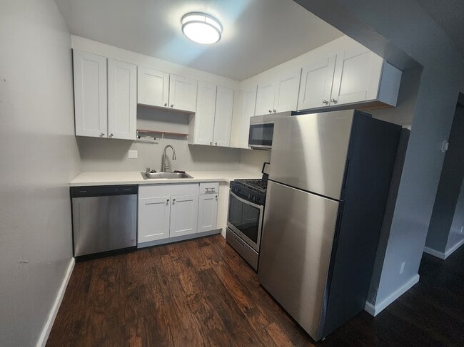 1648 Russell St, Unit 1 in Berkeley, CA - Building Photo - Building Photo