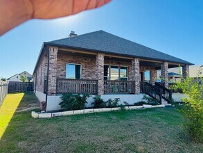 16614 Brogan Ln in Pflugerville, TX - Building Photo - Building Photo