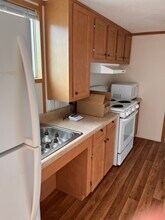 52 Meadowview Ln in Louisa, KY - Building Photo - Building Photo