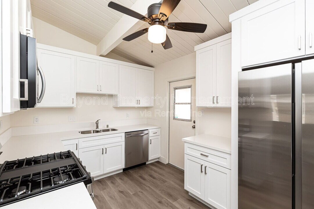 1407 Bush St in Oceanside, CA - Building Photo