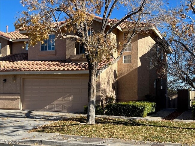 property at 118 Broken Rock Dr