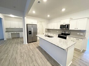 106 Luna Ln in Statesville, NC - Building Photo - Building Photo