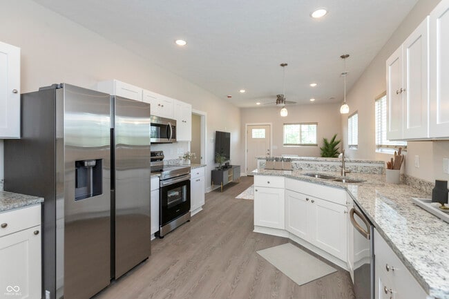 property at 526 N Elder Ave