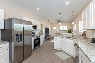 526 N Elder Ave in Indianapolis, IN - Building Photo - Building Photo