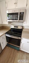 842 Bonita Dr in Encinitas, CA - Building Photo - Building Photo
