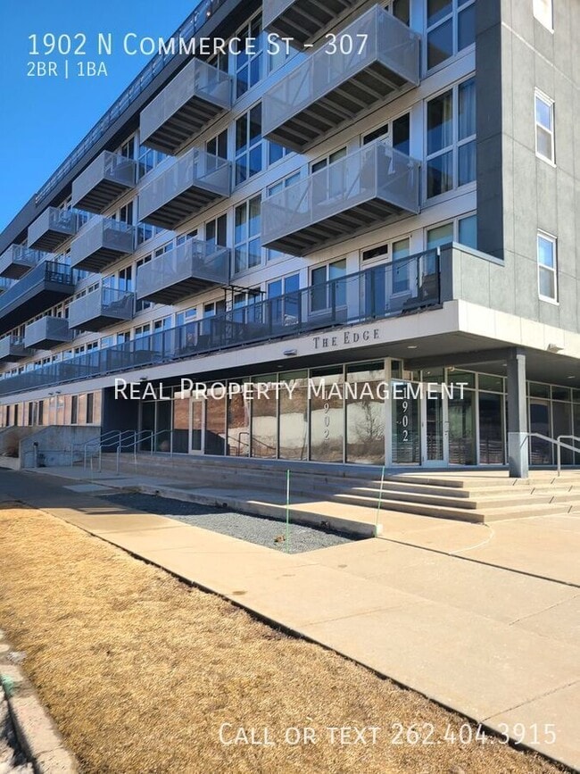 1902 N Commerce St in Milwaukee, WI - Building Photo - Building Photo