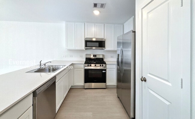 31445 Moore Rd in Magnolia, TX - Building Photo - Building Photo