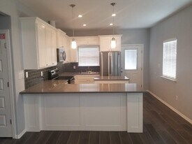 1801 Jackson St, Unit Apt. 2 in Weslaco, TX - Building Photo