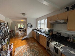 17 Milton St, Unit 2 in Cambridge, MA - Building Photo - Building Photo