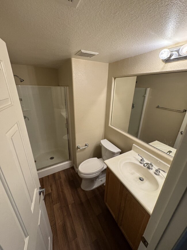 8896 Bonneville Peak Ct in Las Vegas, NV - Building Photo - Building Photo