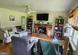 1168 Reston Ave in Herndon, VA - Building Photo - Building Photo