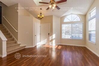 4923 N Wildflowers Way in Castle Rock, CO - Foto de edificio - Building Photo