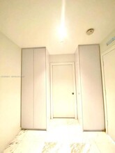 480 NE 31st St, Unit 2403 in Miami, FL - Building Photo - Building Photo