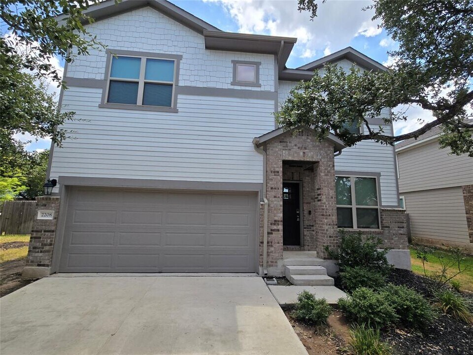 2208 Limestone Lake Dr in Georgetown, TX - Building Photo