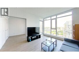 6398 Silver Ave in Burnaby, BC - Building Photo