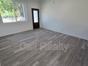 4215 N Locust Rd in Spokane, WA - Building Photo - Building Photo