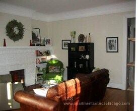 945 Judson Ave, Unit 1 in Evanston, IL - Foto de edificio - Building Photo