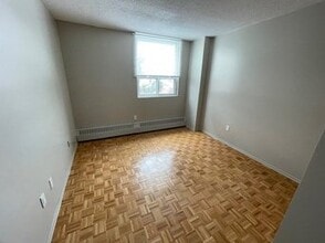 Parkview Apartments in Midland, ON - Building Photo - Building Photo