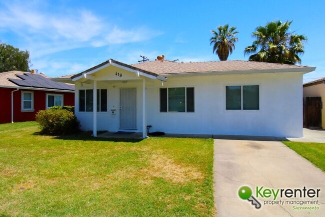 419 Chaparral Way in West Sacramento, CA - Building Photo - Building Photo