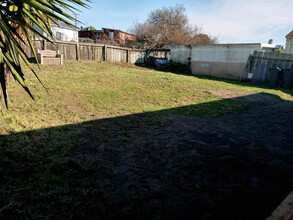 1260 Canyon Del Rey Blvd in Seaside, CA - Building Photo - Building Photo