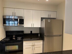 2986 S University Dr in Davie, FL - Building Photo - Building Photo