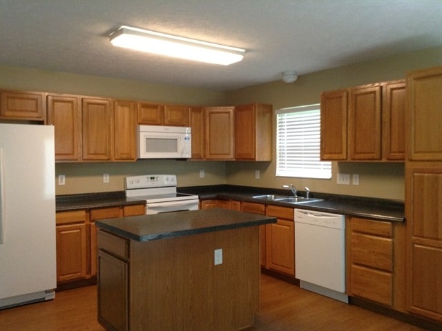 116 Arbor Glen Ct in Maineville, OH - Foto de edificio - Building Photo