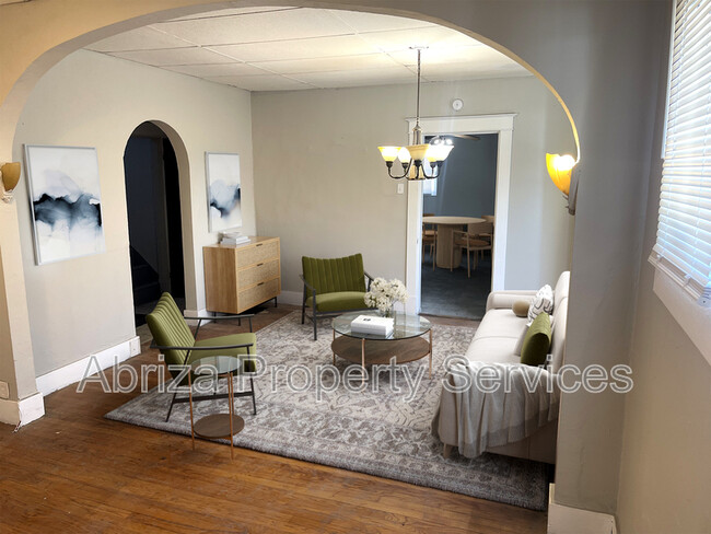 3323 Trendley Ave in East St. Louis, IL - Building Photo - Building Photo