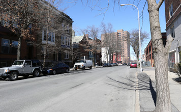 7 Henry Johnson Blvd in Albany, NY - Foto de edificio - Building Photo