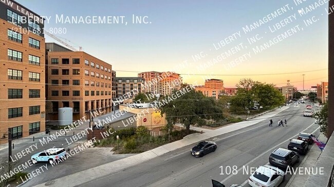 108 Newell Ave in San Antonio, TX - Building Photo - Building Photo