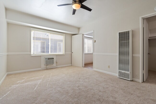 Alexander’s Place at 1625 H Street in Sacramento, CA - Foto de edificio - Interior Photo