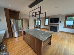 807 Richmond Ave in Silver Spring, MD - Building Photo - Building Photo