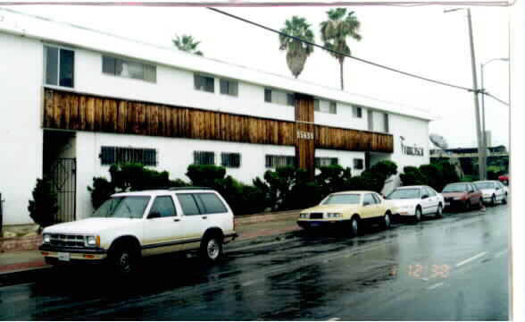 25630 Western Ave in Harbor City, CA - Foto de edificio