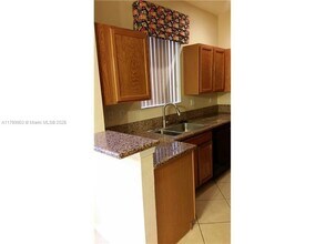21417 NW 13th Ct in Miami Gardens, FL - Building Photo - Building Photo