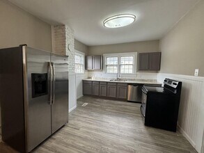 2017 Lee High Dr NE in Huntsville, AL - Building Photo - Building Photo