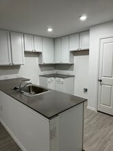 7646 Chancery Gate in San Antonio, TX - Building Photo - Building Photo