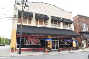112 N John St in Goldsboro, NC - Building Photo