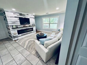 333 W Coleman Blvd in Mount Pleasant, SC - Building Photo - Building Photo